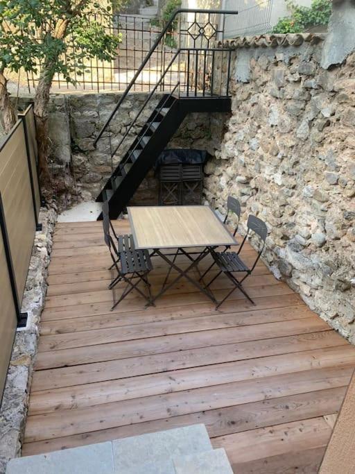 Agreable Maison De Village. 카스텔란 외부 사진