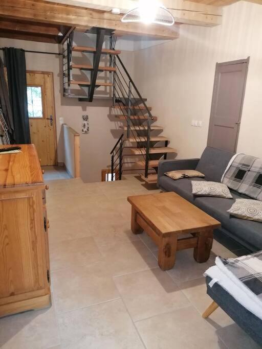Agreable Maison De Village. 카스텔란 외부 사진